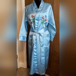 VINTAGE 90s Blue Embroidered Robe Medium